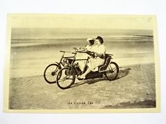 Un Cuisse Tax - pohlednice - fotografie - jízdní kola