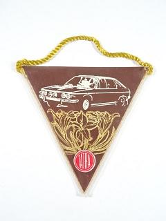 Tatra 613 - vlaječka