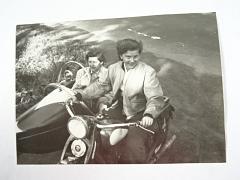 JAWA 500 OHV Rumpál se side - amatérská fotografie