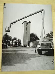 Tatra 148 vysokozdvižná plošina - fotografie