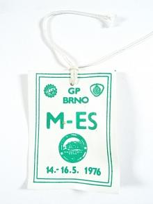 GP Brno - M-ES - 14. - 16. 5. 1976 - plastová visačka
