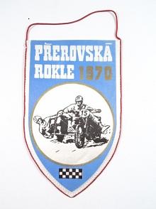 Přerovská rokle 1970 - Uničovské strojírny 1950 - 1970 - vlaječka