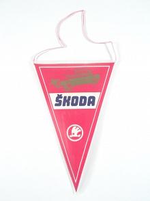 Škoda 100 - vlaječka