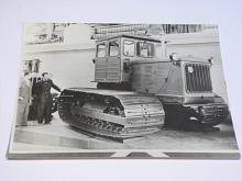 S 80 Stalinec - pásový traktor - fotografie